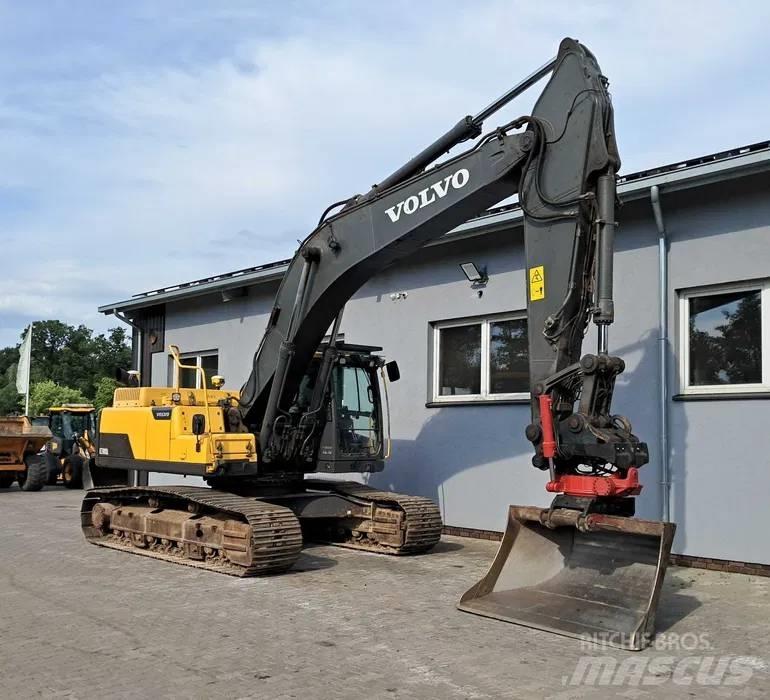 Volvo EC 300 D L Pásové rýpadlá