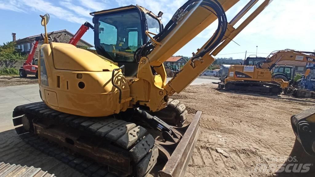 Komatsu PC118MR-8 Pásové rýpadlá