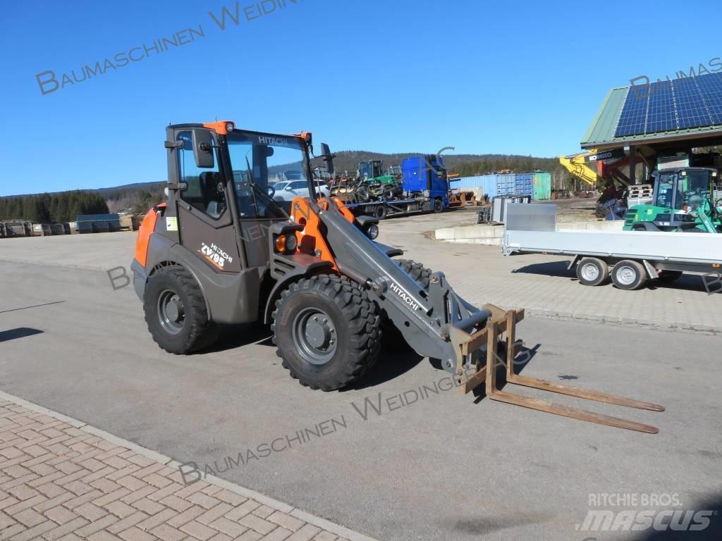 Hitachi ZW 95 Kolesové nakladače