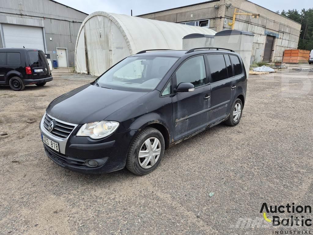Volkswagen Touran Automobily