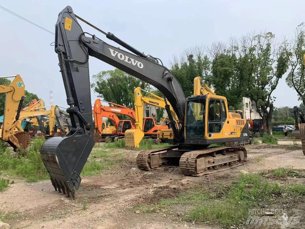 Volvo EC210D Pásové rýpadlá