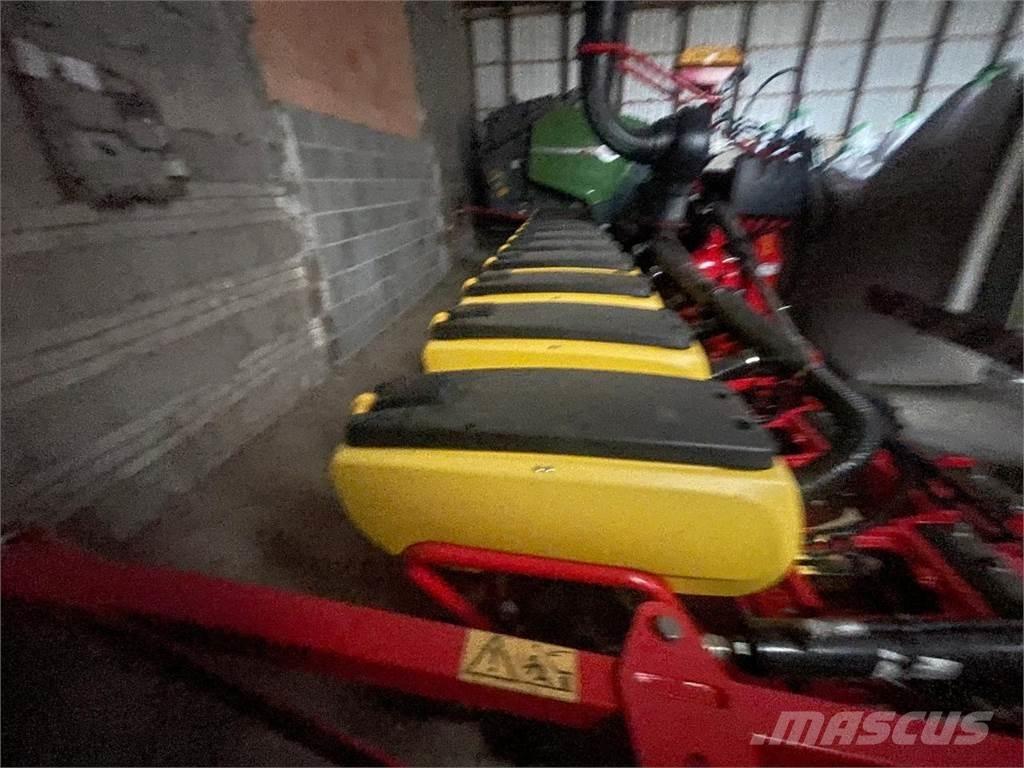 Väderstad TPV 12 Presné sejačky