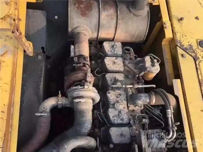 Komatsu PC 200-7 Pásové rýpadlá