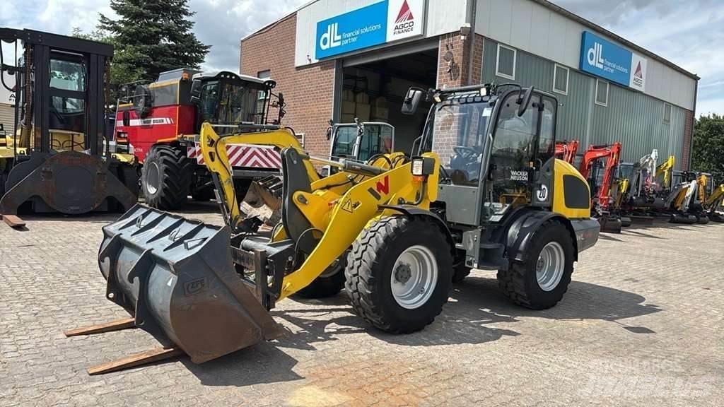 Wacker Neuson WL44 Kolesové nakladače