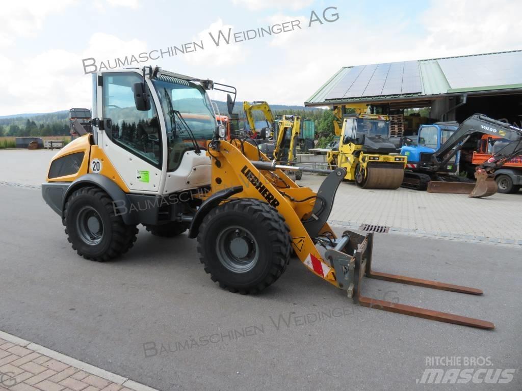 Liebherr L506C Kolesové nakladače