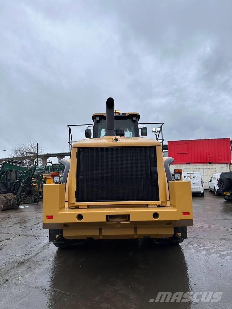 CAT 980H Kolesové nakladače