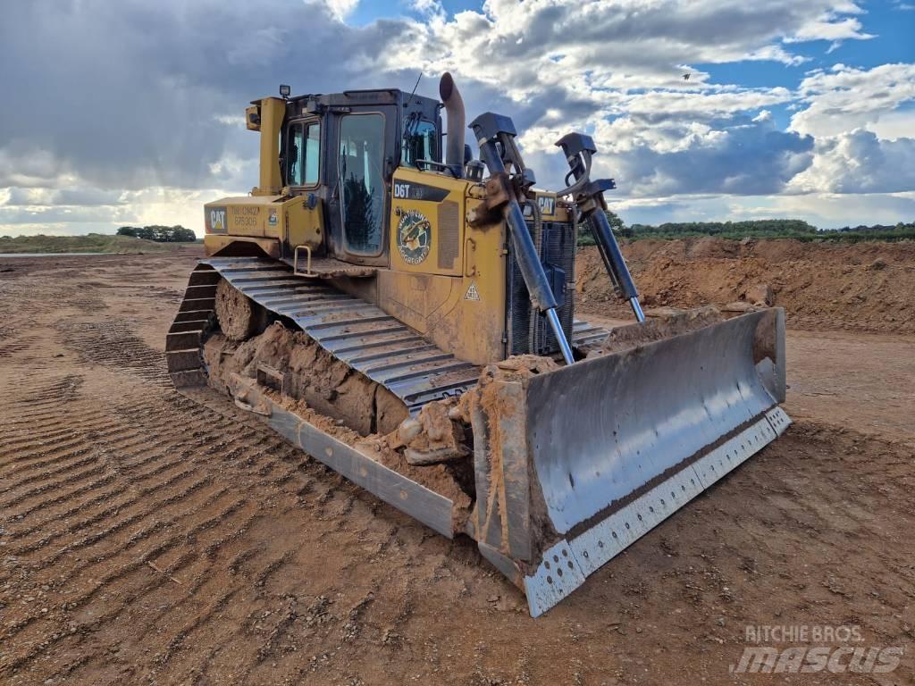 CAT D 6 T LGP Pásové dozéry