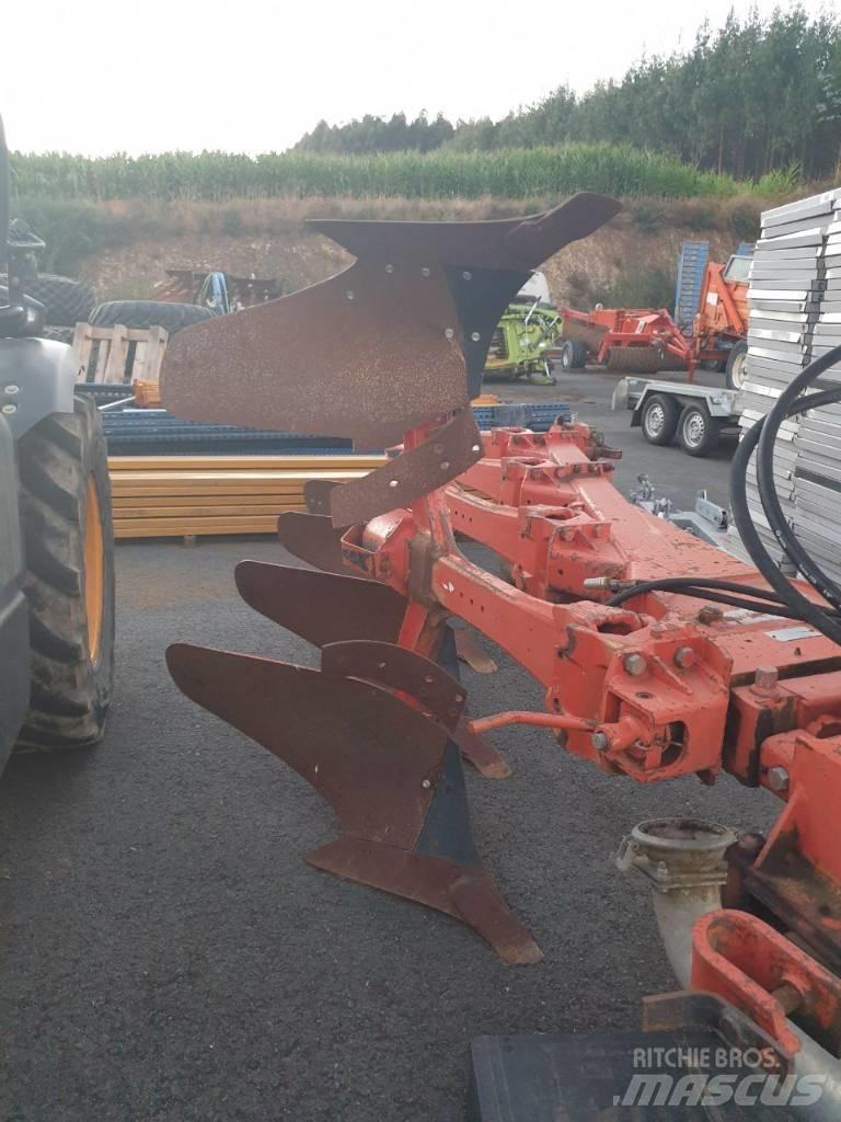 Kuhn 375E Konvenčné pluhy