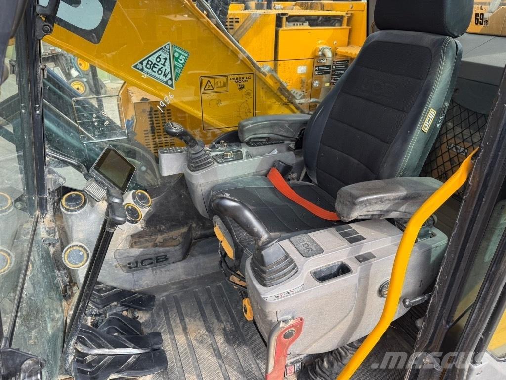 JCB 245 XLR Pásové rýpadlá