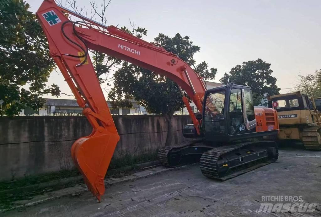 Hitachi ZX 200 Pásové rýpadlá