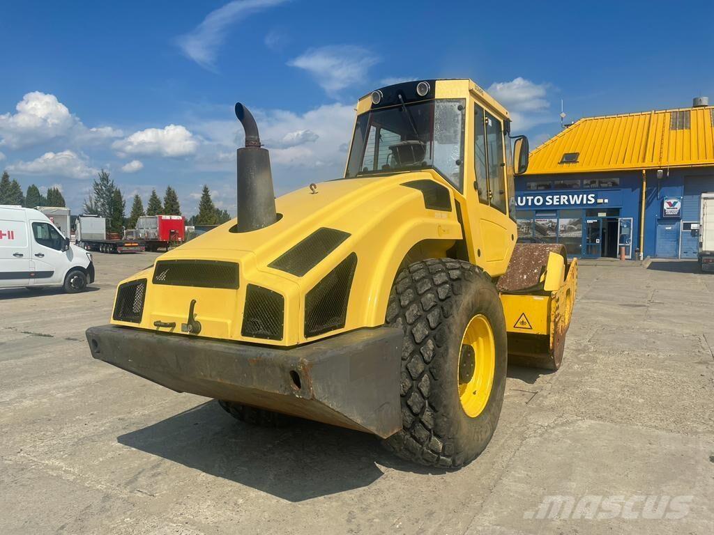 Bomag BW213 DH-4 Ťahačové valce