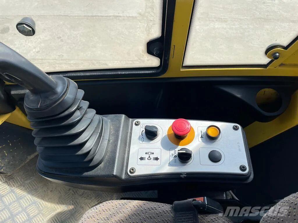 Bomag BW213 DH-4 Ťahačové valce