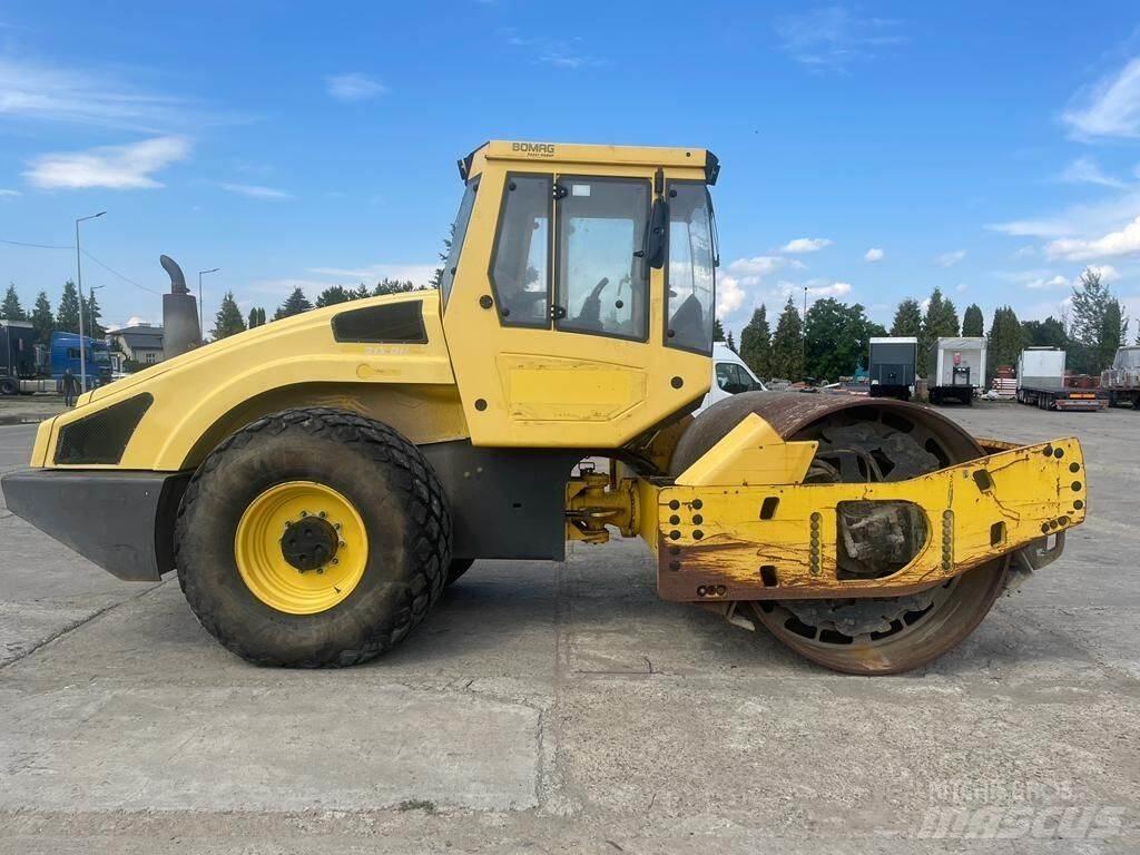 Bomag BW213 DH-4 Ťahačové valce
