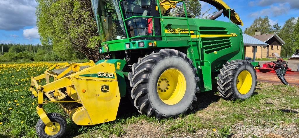 John Deere 7300 Samochodné kosačky