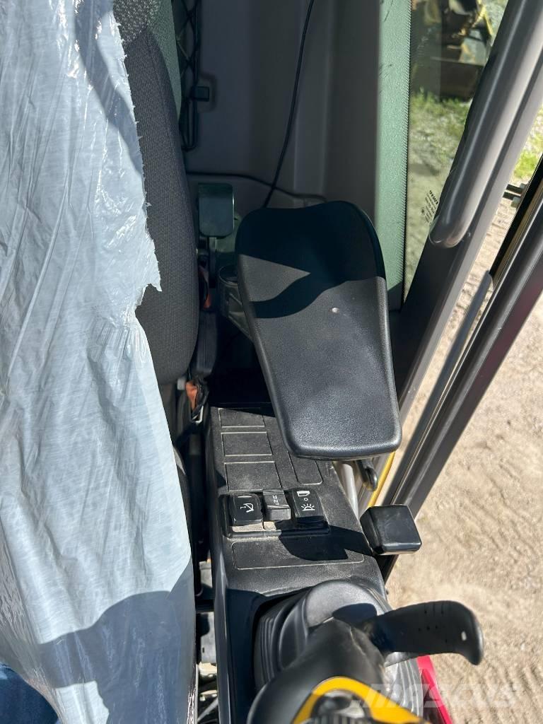 Volvo ECR 355 EL Pásové rýpadlá