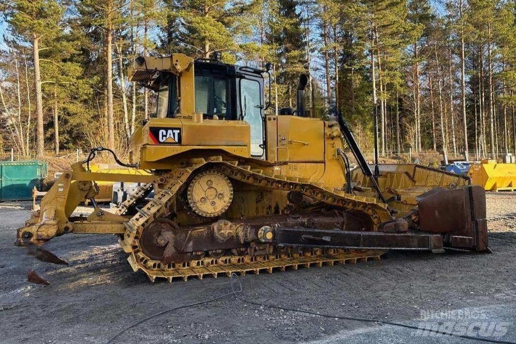 CAT D 6 T LGP Pásové dozéry