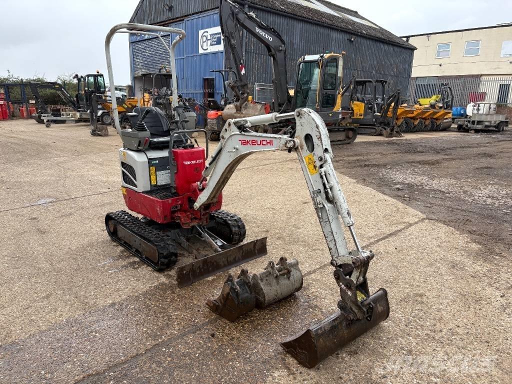 Takeuchi TB 210 R Mini rýpadlá < 7t