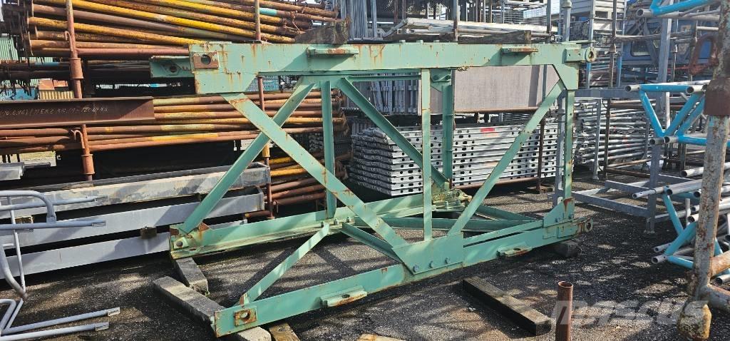 Potain F 15/15C Stavebné žeriavy