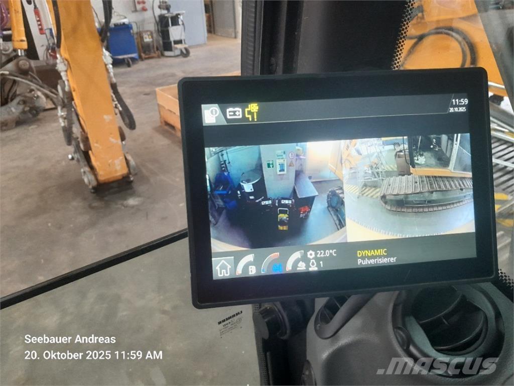 Liebherr R922 Pásové rýpadlá