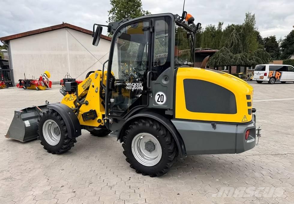 Wacker Neuson WL 34 Kolesové nakladače