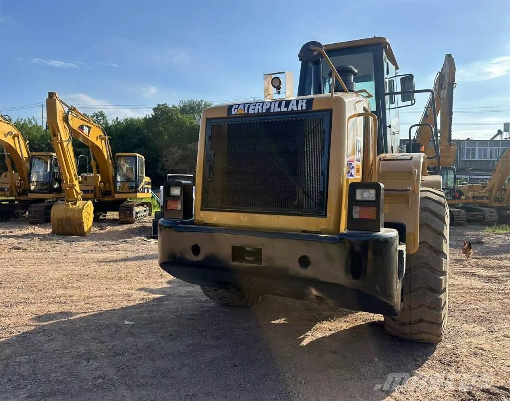 CAT 966 H Kolesové nakladače