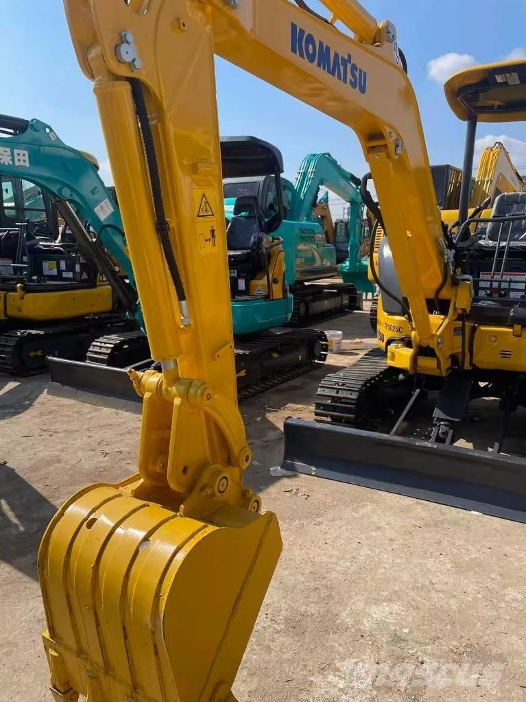 Komatsu PC 35 Mini rýpadlá < 7t