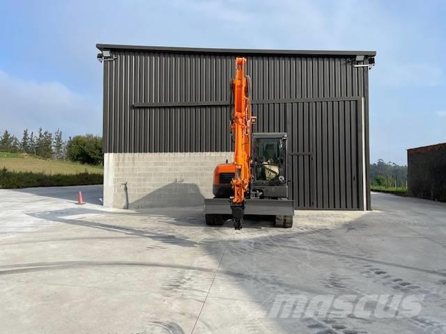 Doosan 85 Midi rýpadlá 7 t - 12 t