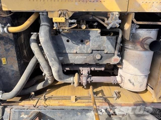 CAT 320 D L Pásové rýpadlá