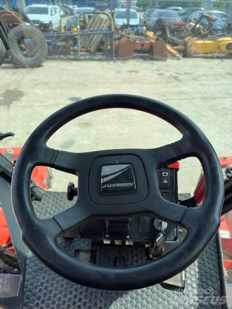Jacobsen AR250 Samochodné kosačky