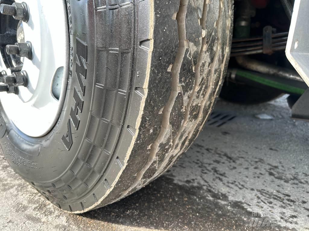 Mack MRU 613 Smetiarske vozidlá