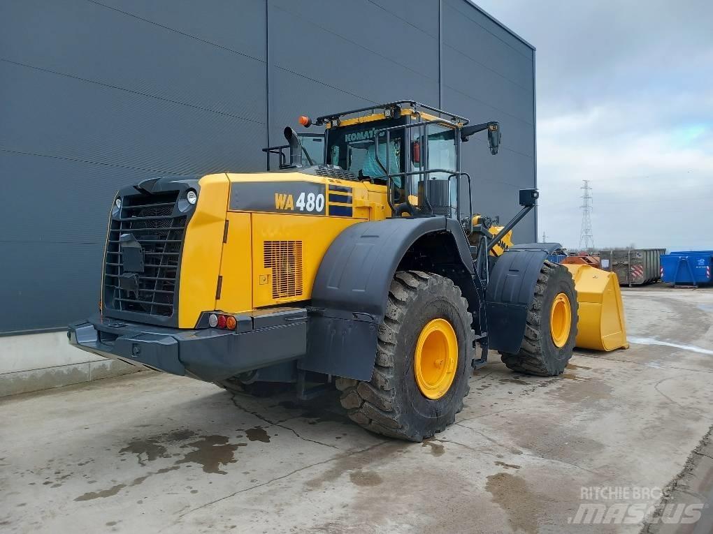 Komatsu WA480-8E0 Kolesové nakladače