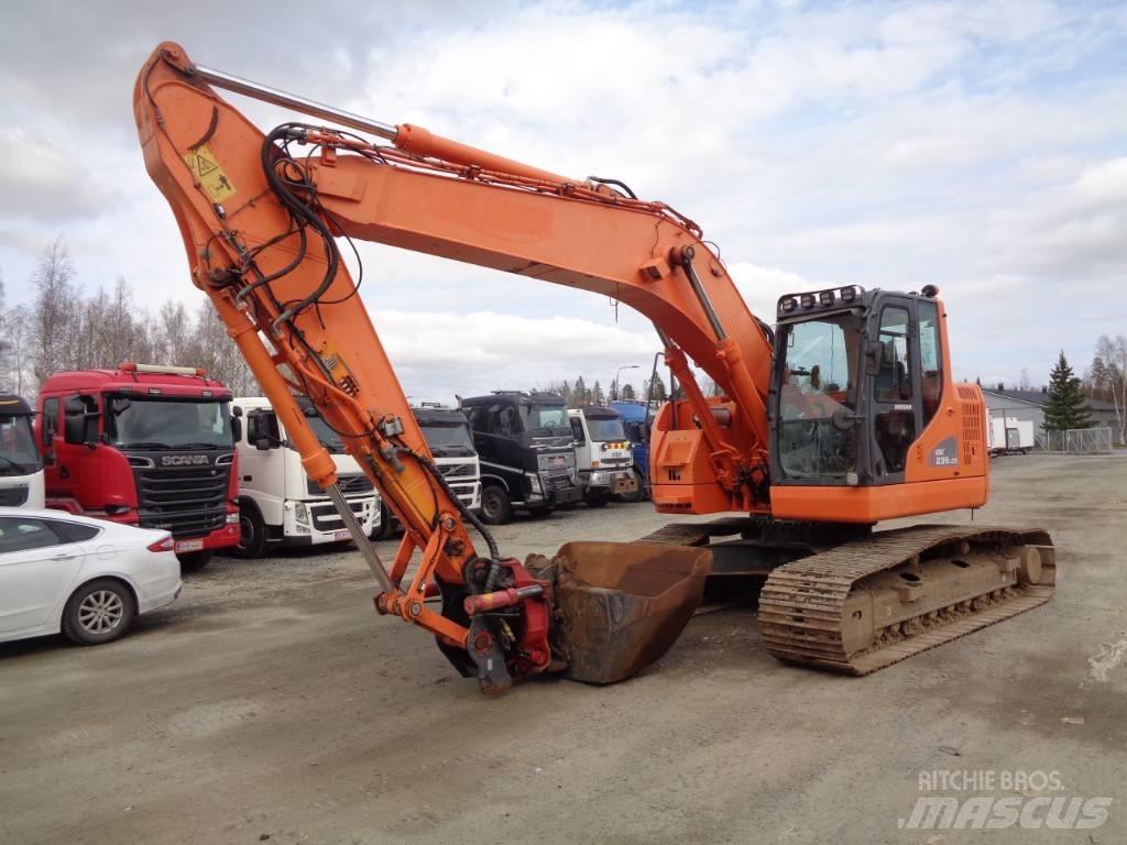Doosan 235 LCR Pásové rýpadlá