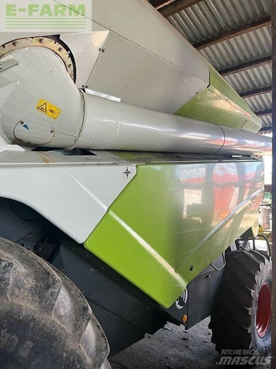 CLAAS tucano 470 Kombinované zberacie stroje