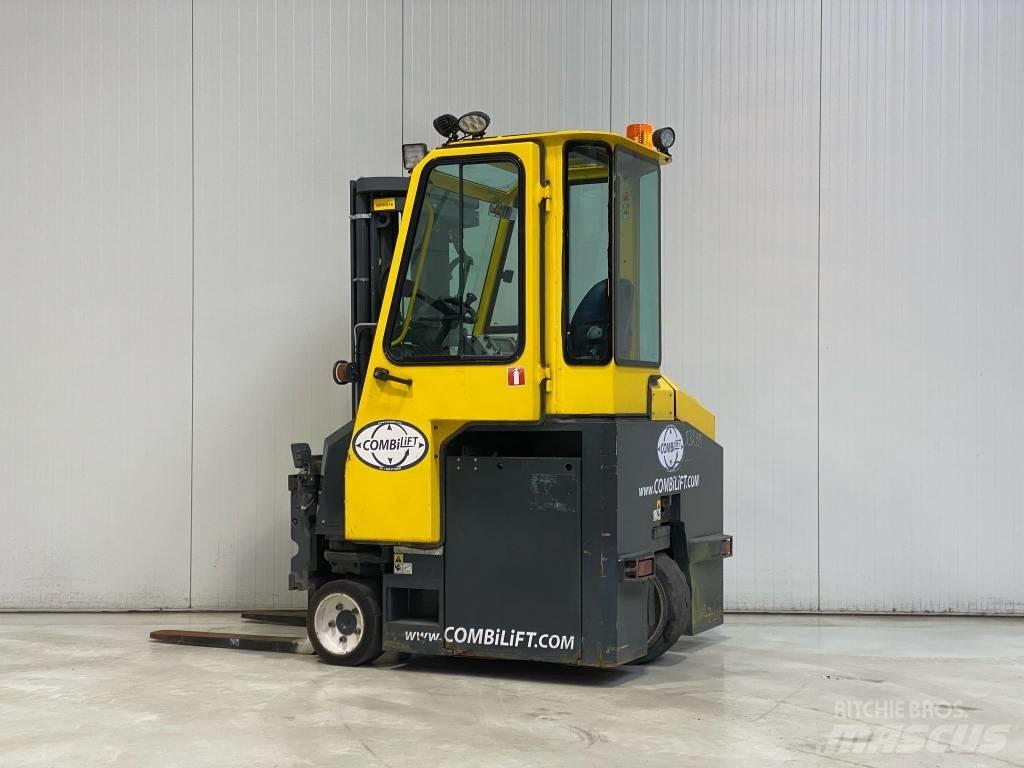 Combilift CBE2500 4 cestné vysokozdvižné vozíky