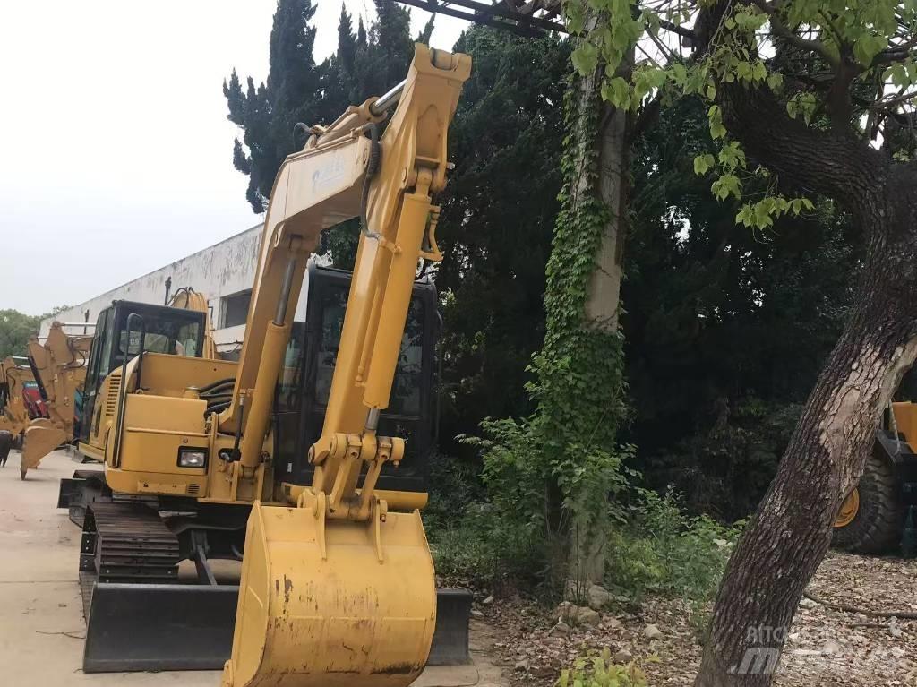 Komatsu PC 70 Pásové rýpadlá