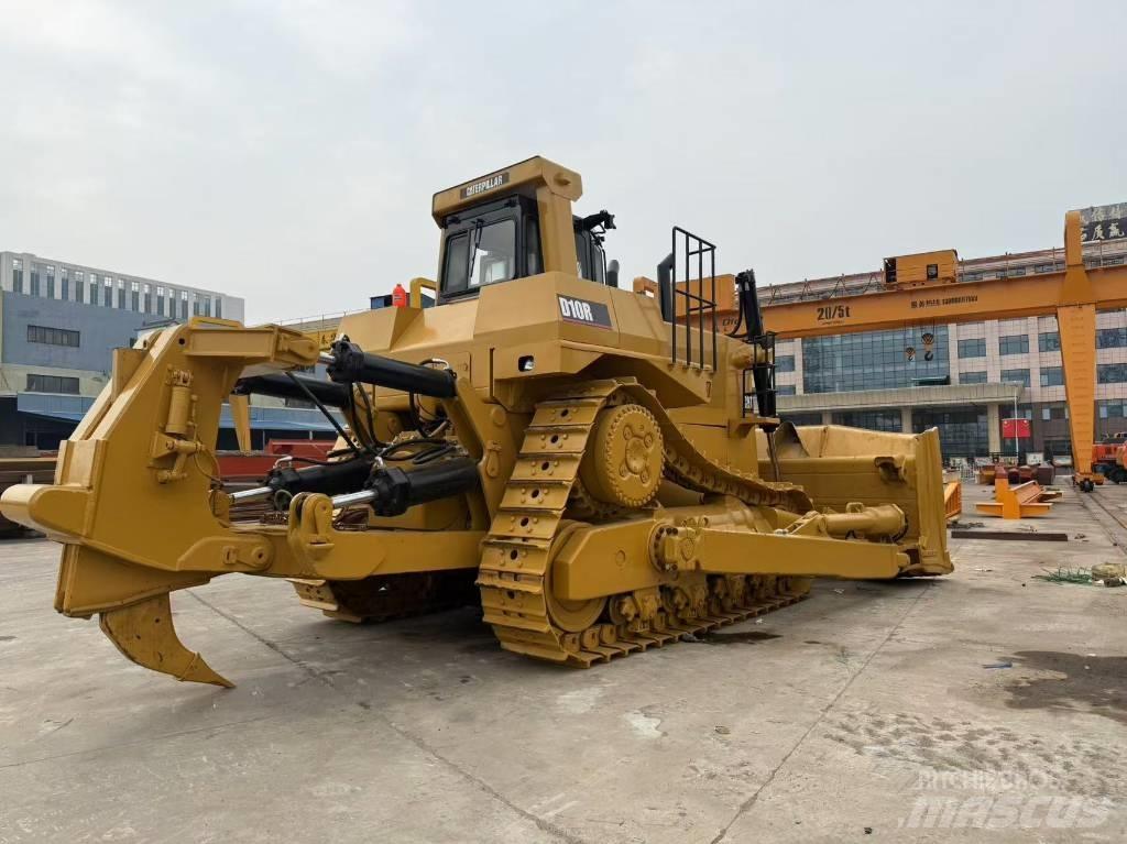CAT D 10 R Pásové dozéry