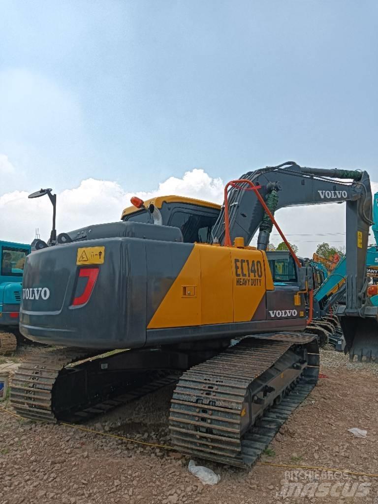 Volvo EC 140 Midi rýpadlá 7 t - 12 t
