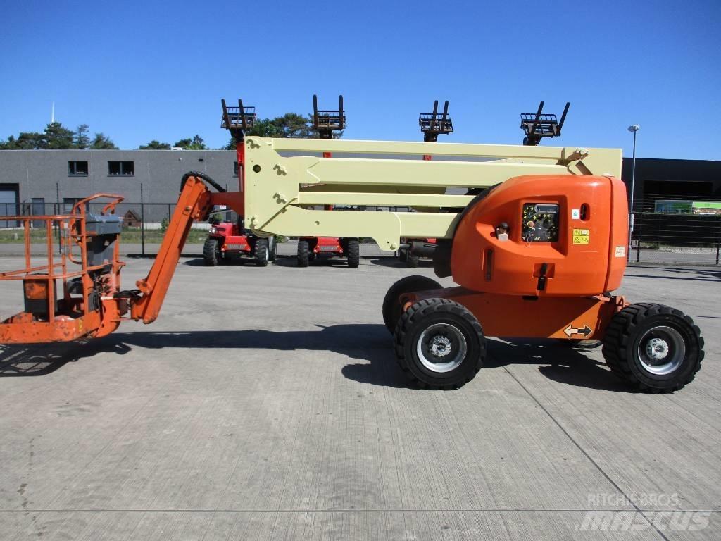JLG 450 AJ (895) Kompaktné samohybné kĺbové plošiny