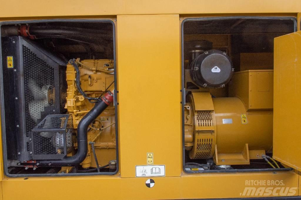 CAT DE715E0 Naftové generátory