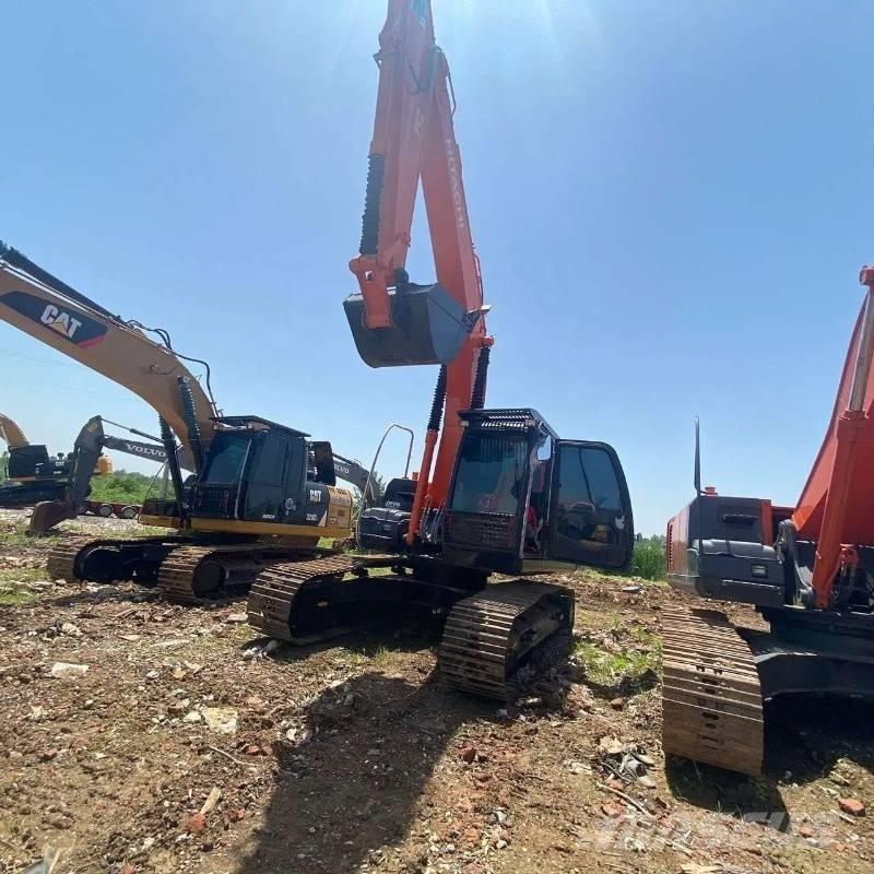 Hitachi ZX 210 Pásové rýpadlá