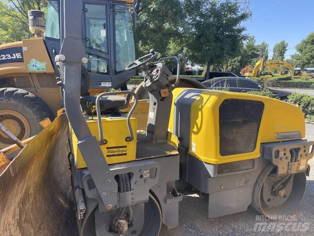 Dynapac CC 1250 Tandemové valce