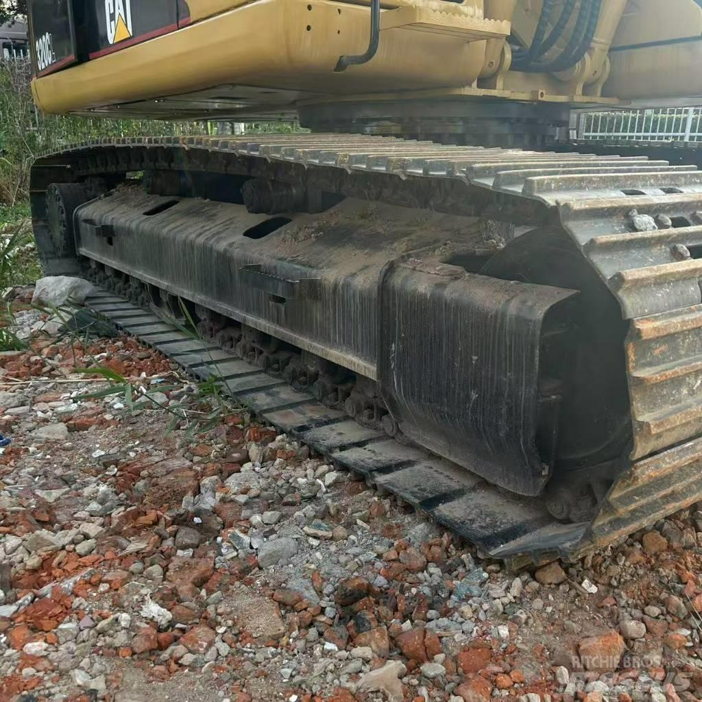 CAT 320 C Pásové rýpadlá