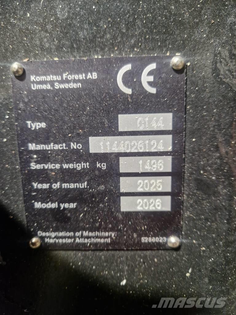 Komatsu C 144 Žatevné hlavy