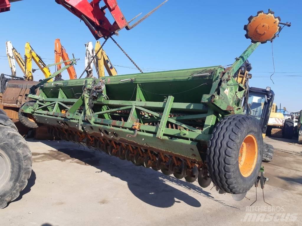 Amazone D8-60 Super Mechanické sejačky