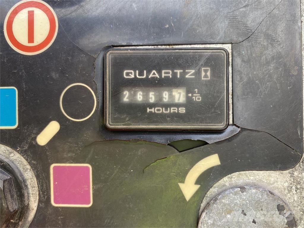 JLG 1250AJP Kĺbové plošiny