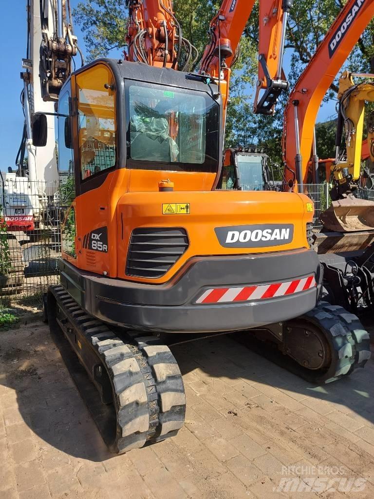 Doosan DX 85 R-3 Midi rýpadlá 7 t - 12 t