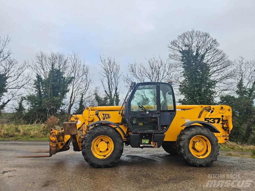JCB 537-135 Teleskopické manipulátory