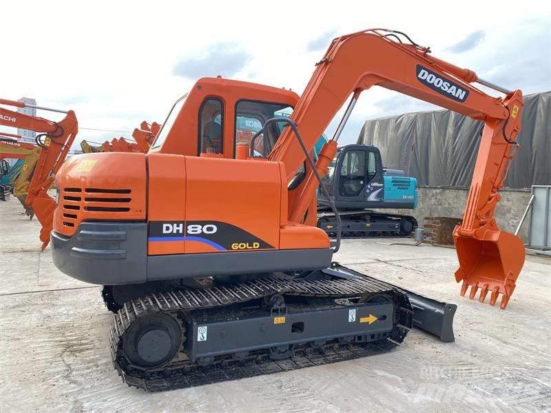 Doosan DH 80 Pásové rýpadlá