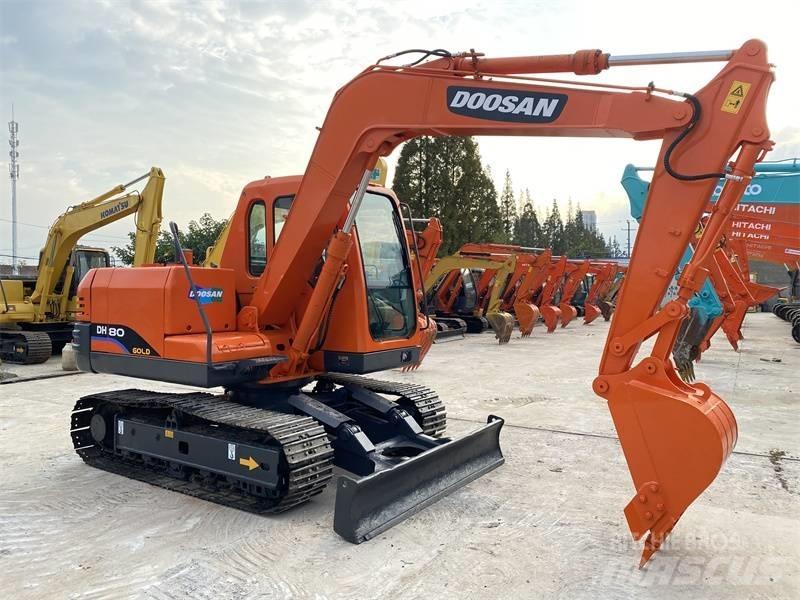 Doosan DH 80 Pásové rýpadlá