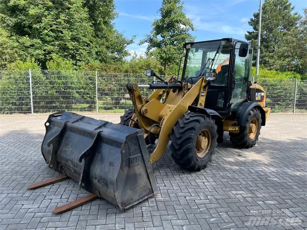 CAT 906H2 Kolesové nakladače